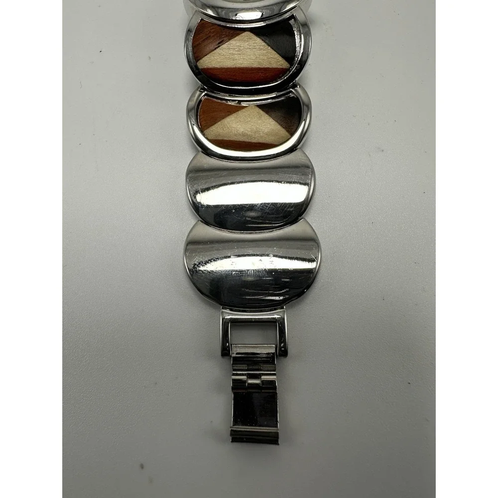 XJ Rare Ladies Watch UT4290 New Battery 30MM 6.75